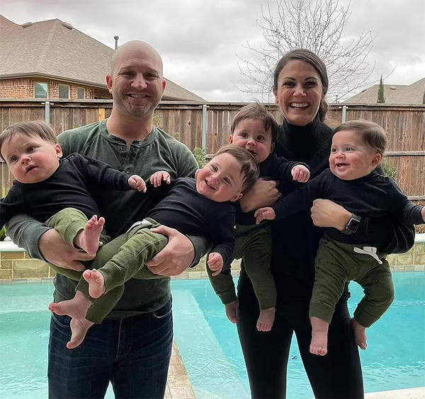 Mother Of identical quadruplets Details ‘whirlwind’ Life With Four Babies