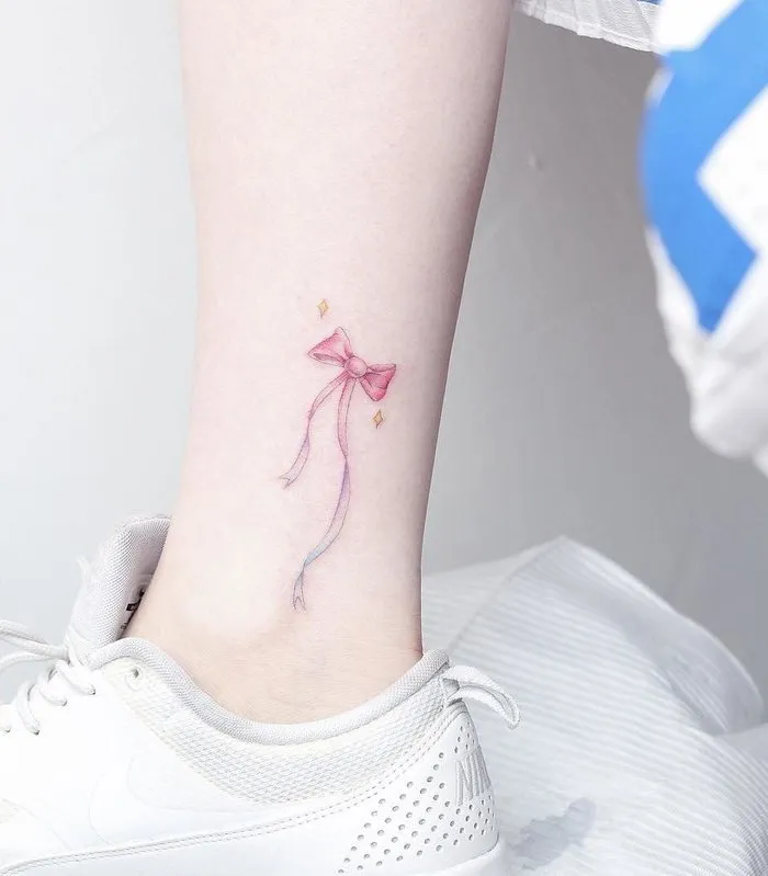 30 Subtle and delicate pastel tattoos