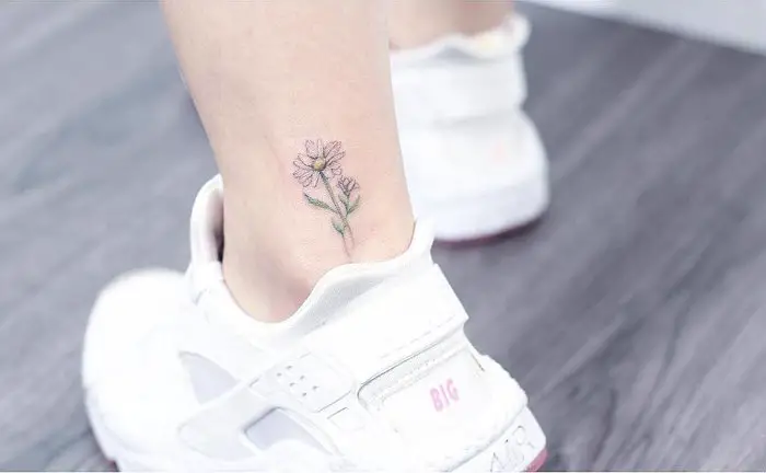 30 Subtle and delicate pastel tattoos