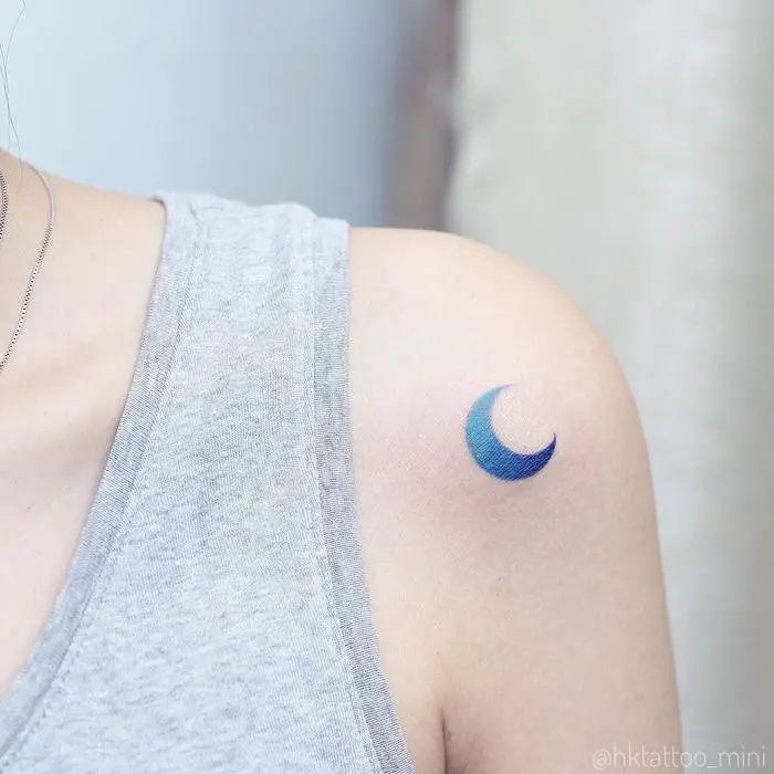 30 Subtle and delicate pastel tattoos