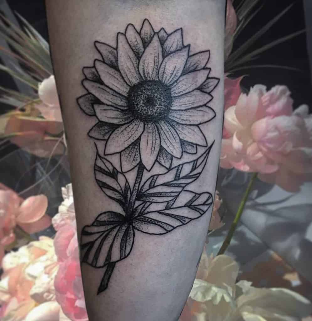 135+ Sunflower tattoo ideas: A reminder of joyful energy with you wherever you go