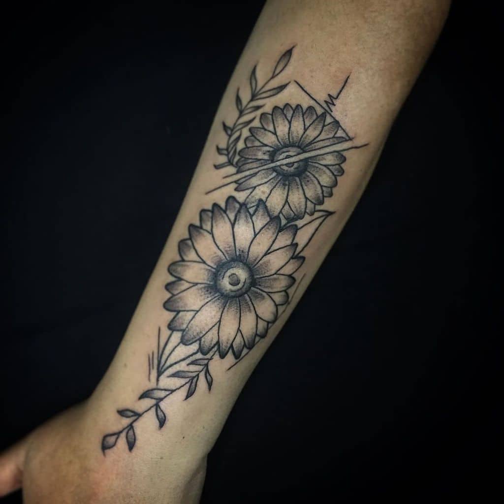 135+ Sunflower tattoo ideas: A reminder of joyful energy with you wherever you go