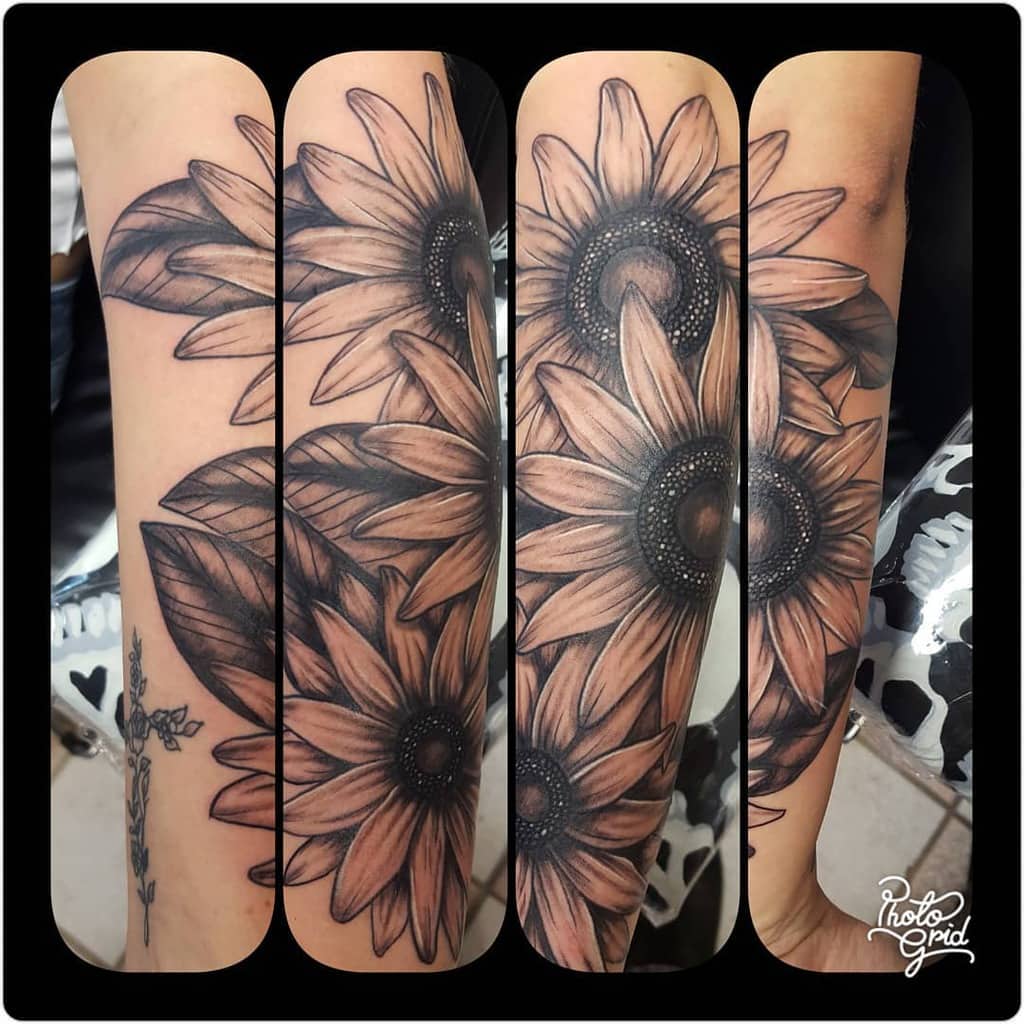 135+ Sunflower tattoo ideas: A reminder of joyful energy with you wherever you go