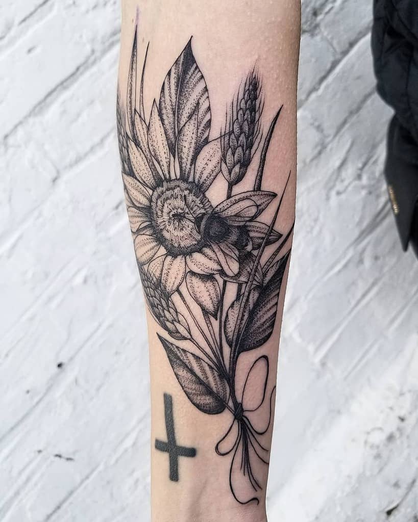 135+ Sunflower tattoo ideas: A reminder of joyful energy with you wherever you go