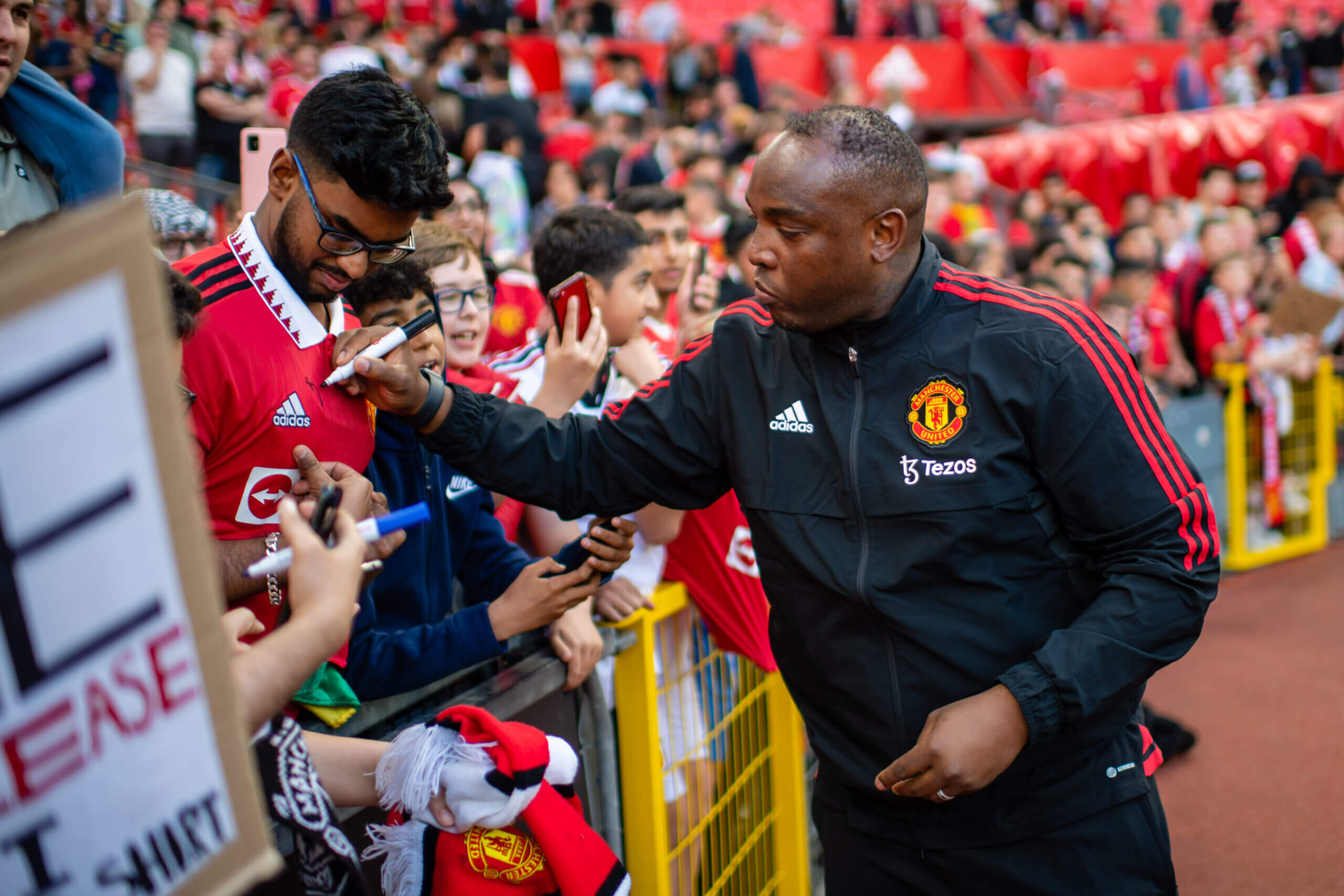 Why Erik ten Hag wanted Benni McCarthy at Manchester United - The Athletic