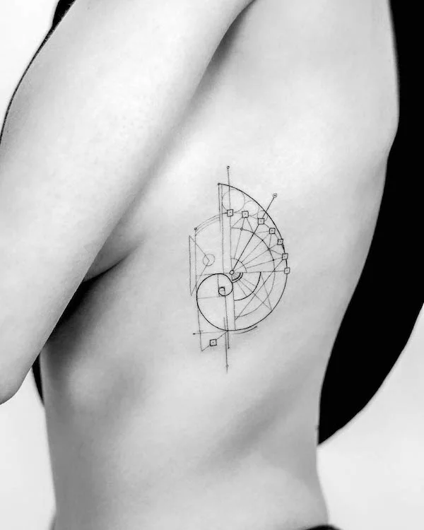 51 Stunning Rib Tattoos For ᴡᴏᴍᴇɴ with Meaning