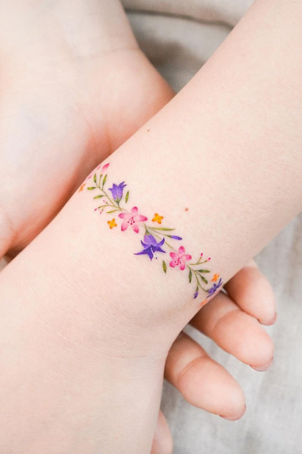 28+ Wonderful bracelet tattoo designs for women