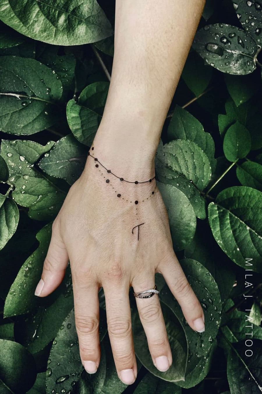 28+ Wonderful bracelet tattoo designs for women