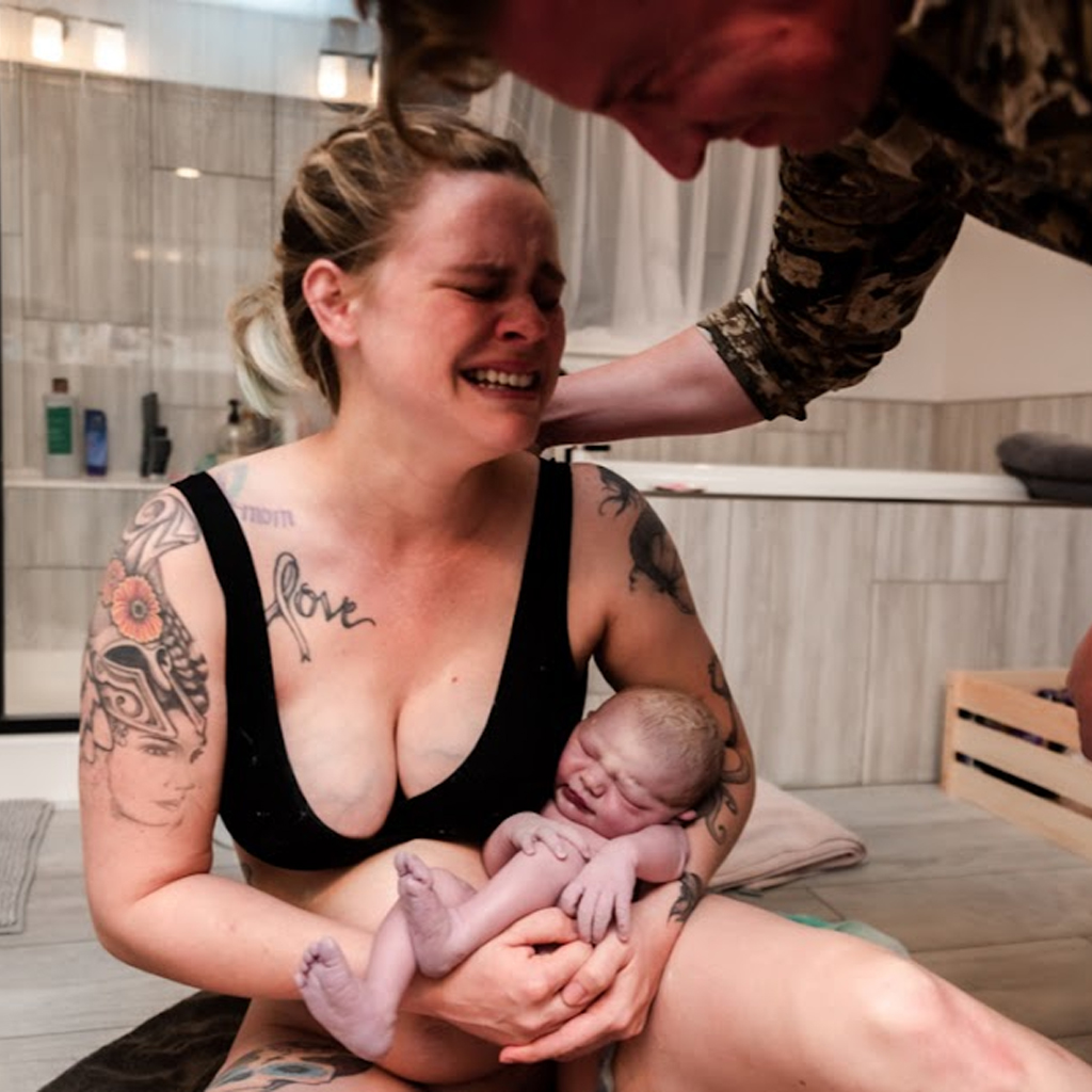 The internet community shared 13 lovely birth moments.