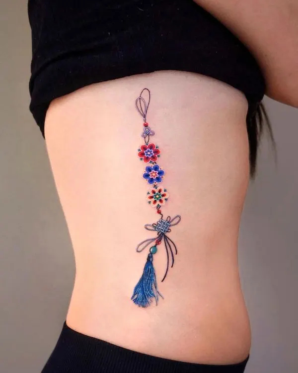 51 Stunning Rib Tattoos For ᴡᴏᴍᴇɴ with Meaning