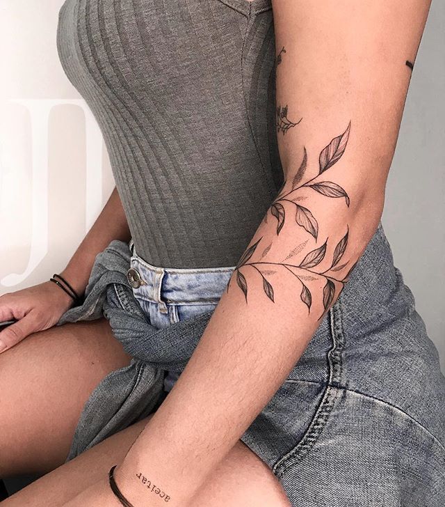 240+ Vine Tattoos For Guys and Females (2023)