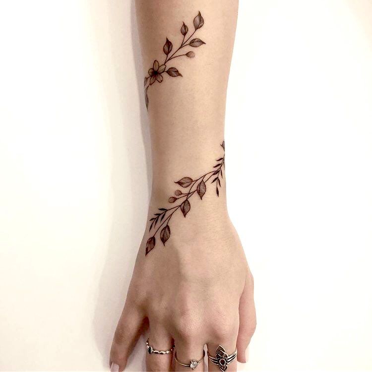 240+ Vine Tattoos For Guys and Females (2023)