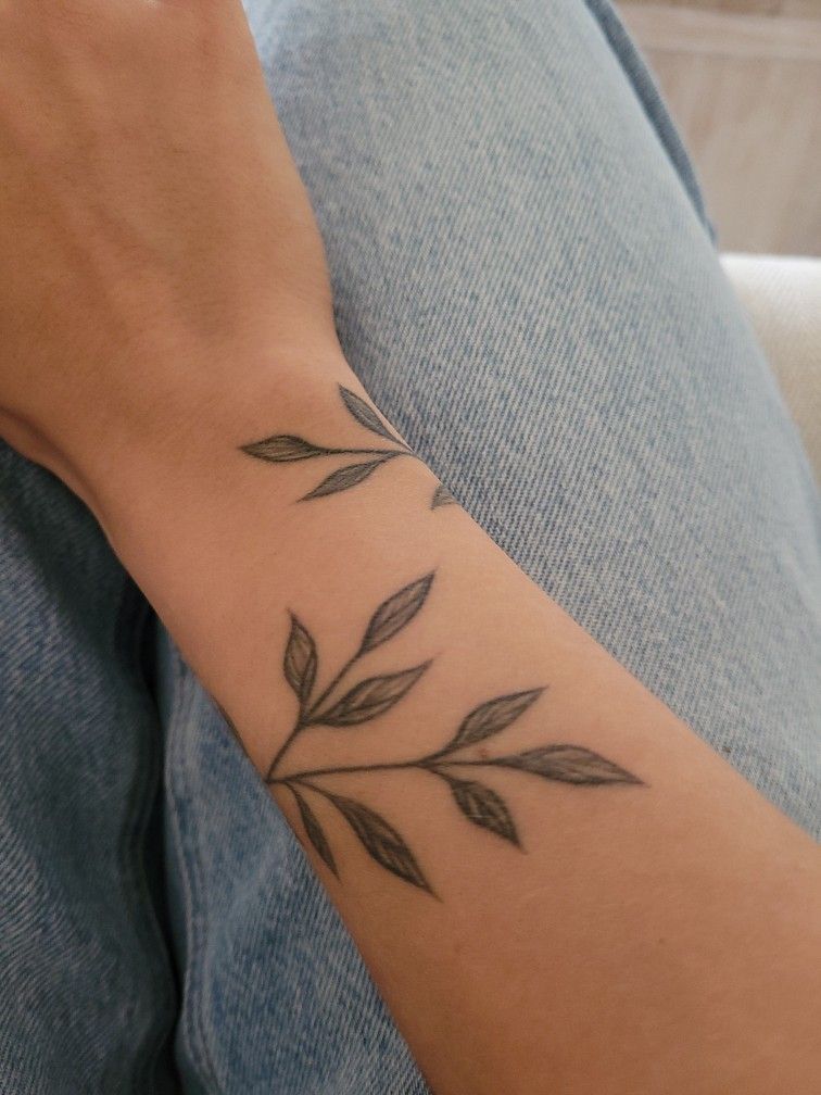 240+ Vine Tattoos For Guys and Females (2023)