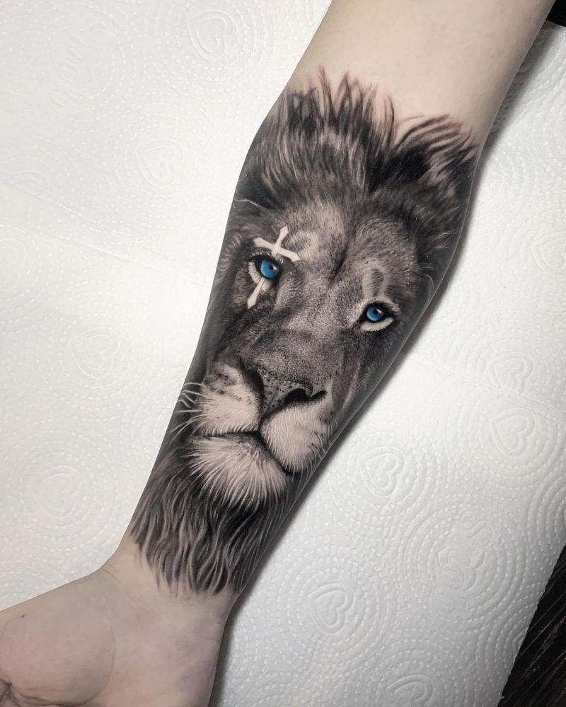 Get ready to roar with these amazing lion tattoos.