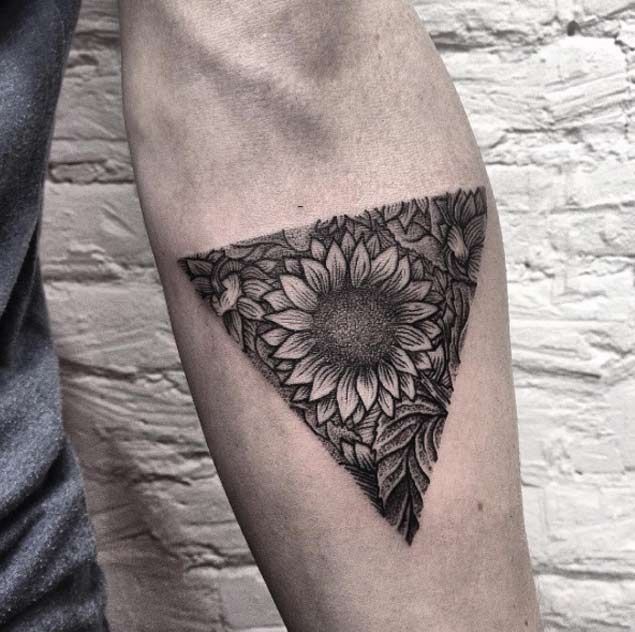 135+ Sunflower tattoo ideas: A reminder of joyful energy with you wherever you go