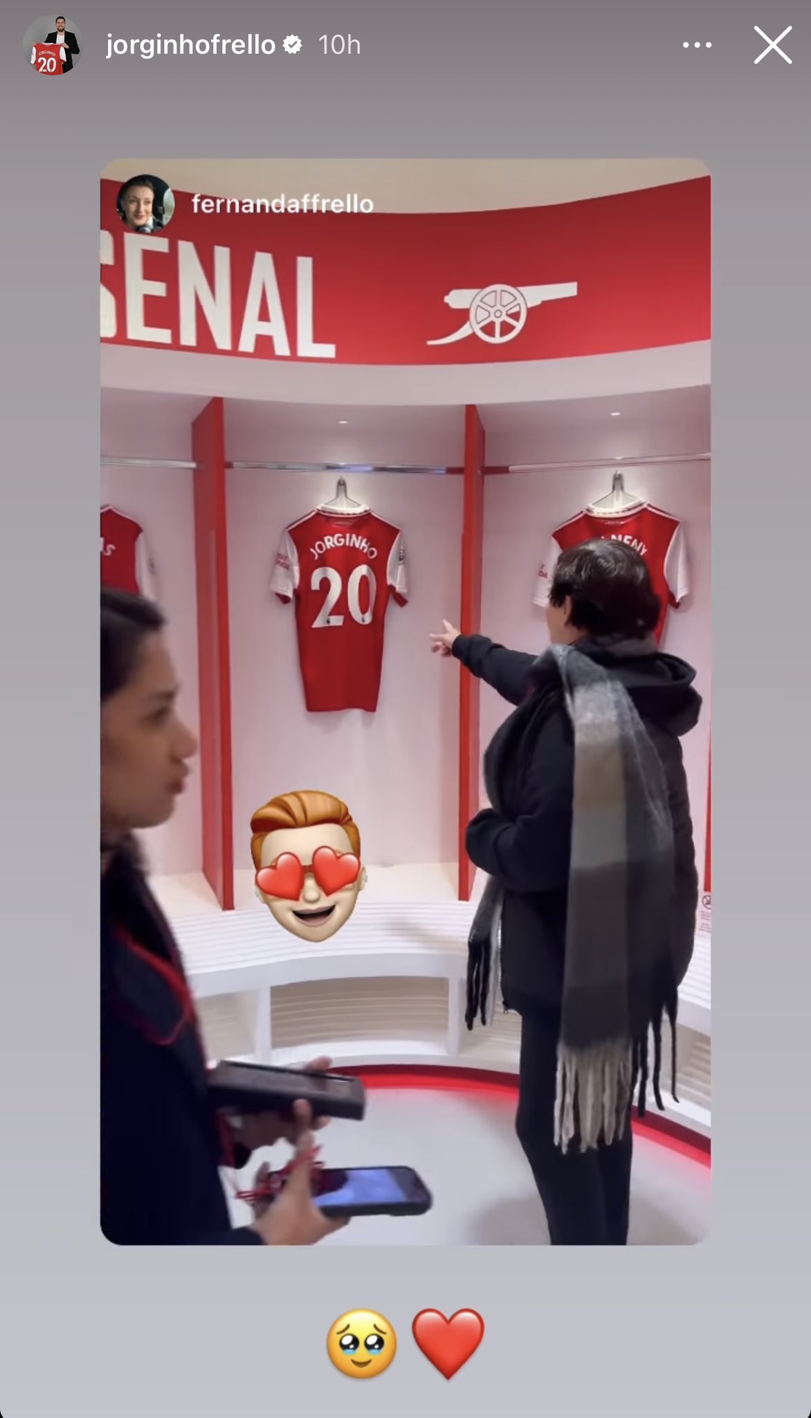Jorginho’s mother, an Arsenal star, was overcome with emotion in the Gunners’ dressing room. – AmazingUnitedState.Com