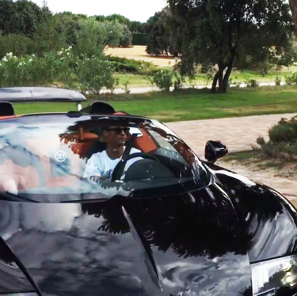 Cristiano Ronaldo shows off incredible Bugatti Veyron he bought for £1.7million