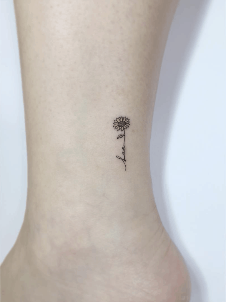 135+ Sunflower tattoo ideas: A reminder of joyful energy with you wherever you go