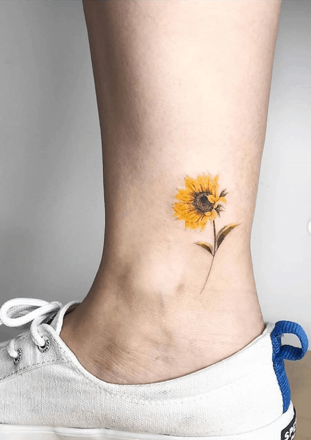 135+ Sunflower tattoo ideas: A reminder of joyful energy with you wherever you go