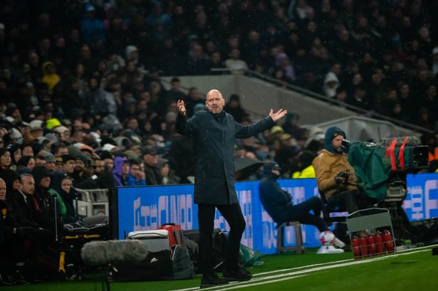 Erik ten Hag points out why Man Utd became so lifeless in the 2nd half: 'We have overload'