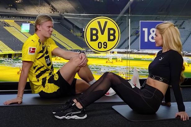 Erling Haaland was tasked with showing off exercises alongside Paмela Reif