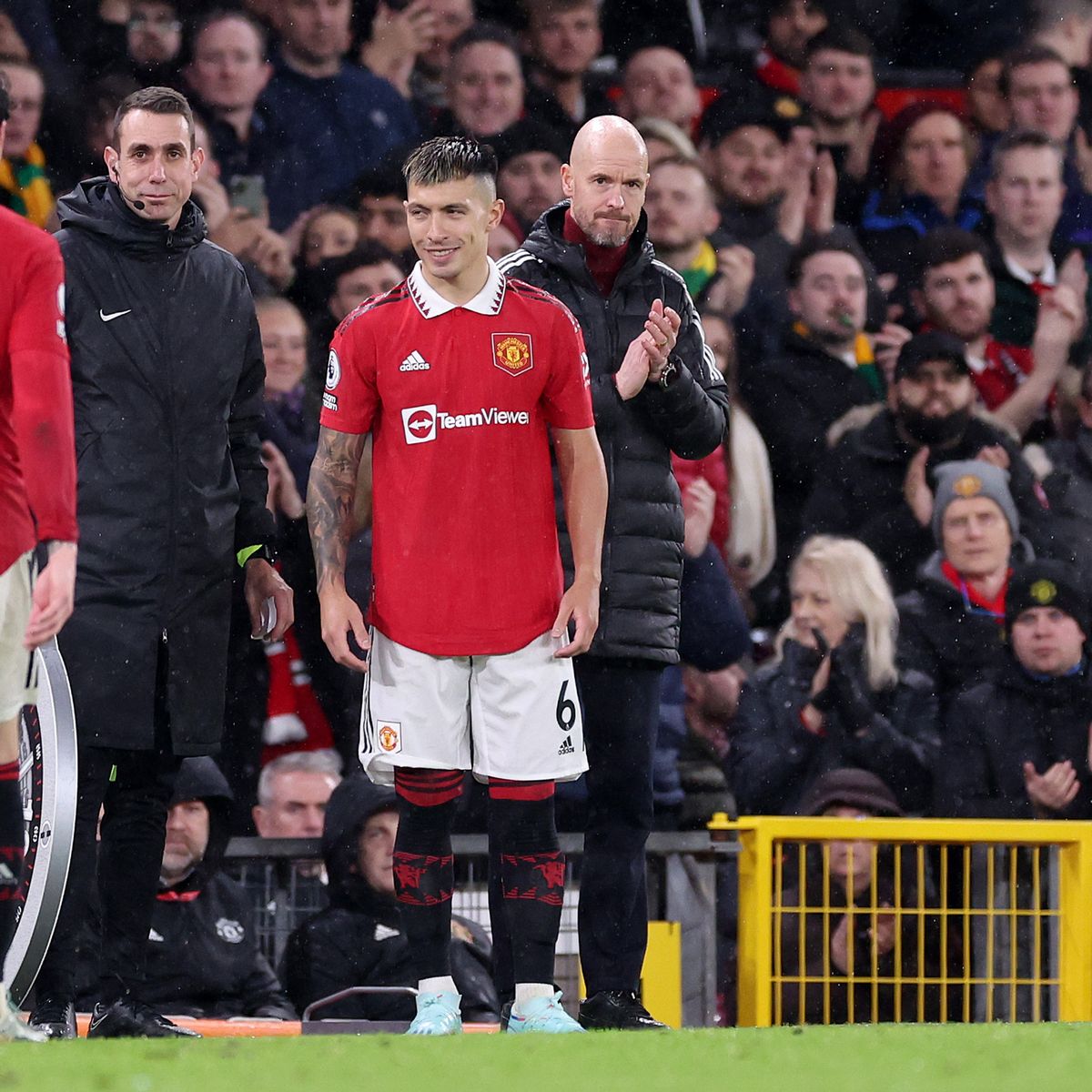 Man United fans are loving Lisandro Martinez’s altercation with Neal Maupay