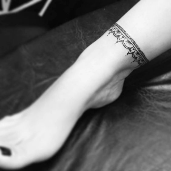 60+ Stunning Lace Tattoo Ideas for a Feminine and Fashionable Look - mysteriousevent.com