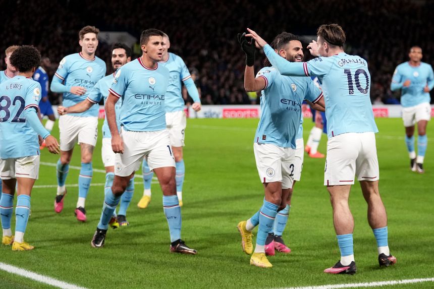 Man City subs combine to close gap on Arsenal