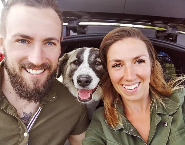 The Soldier Saves A Puppy From The Rubble And It’s Always In His Backpack – Animal Blog