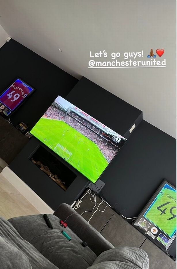 'Vape' spotted in Alejandro Garnacho's Instagram story before Man Utd ace deletes post