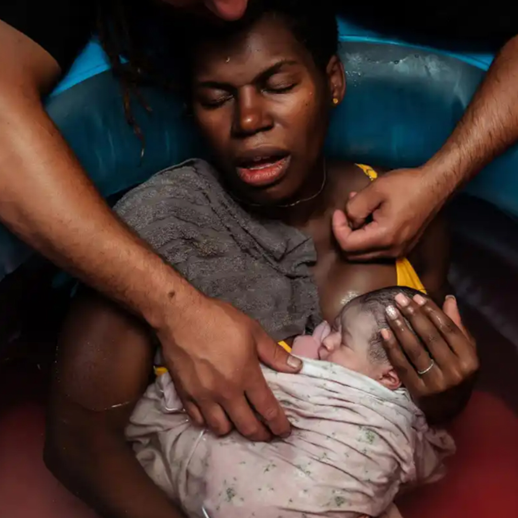 See These Unfiltered, Emotional Photographs of Mothers Welcoming Their Babies