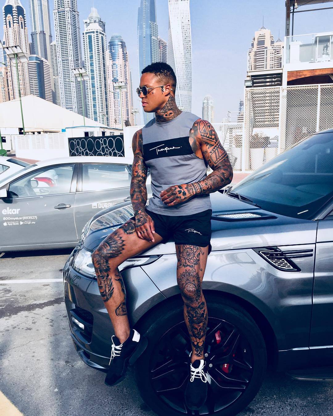 The most beautiful tattoos on the famous model Tyrone Hermitt’s body make everyone fall in love – znice.info