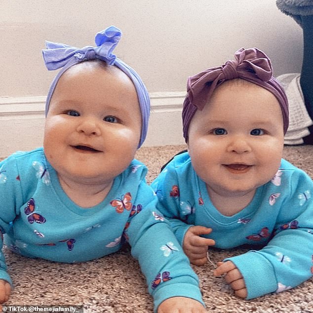 ‘Tiny’ 5’3″ mother of twins who weigh 21 LBS astounds everyone with the size of her gigantic 𝘤𝘩𝘪𝘭𝘥ren