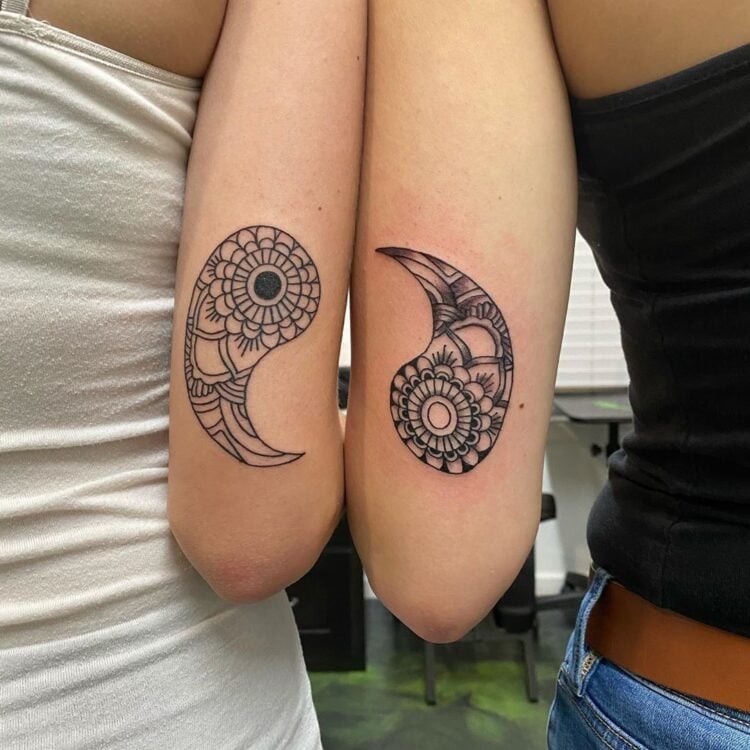 52+ Matching Sister Tattoos to Honor Your Unbreakable Bond - mysteriousevent.com