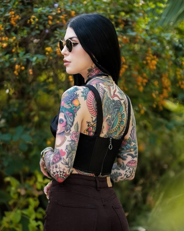 Annɑ Meliani: The Tattooed Model Redefining Beauty Standards in Fashion - mysteriousevent.com