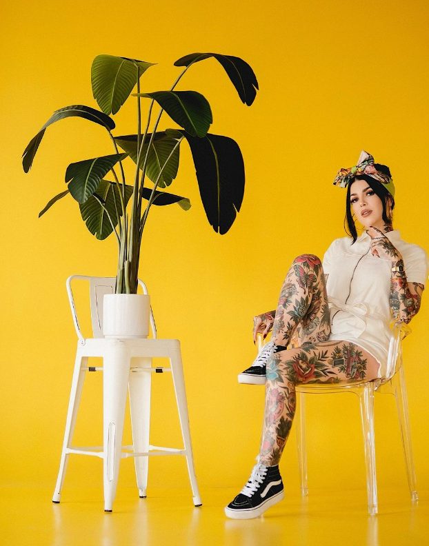 Annɑ Meliani: The Tattooed Model Redefining Beauty Standards in Fashion - mysteriousevent.com