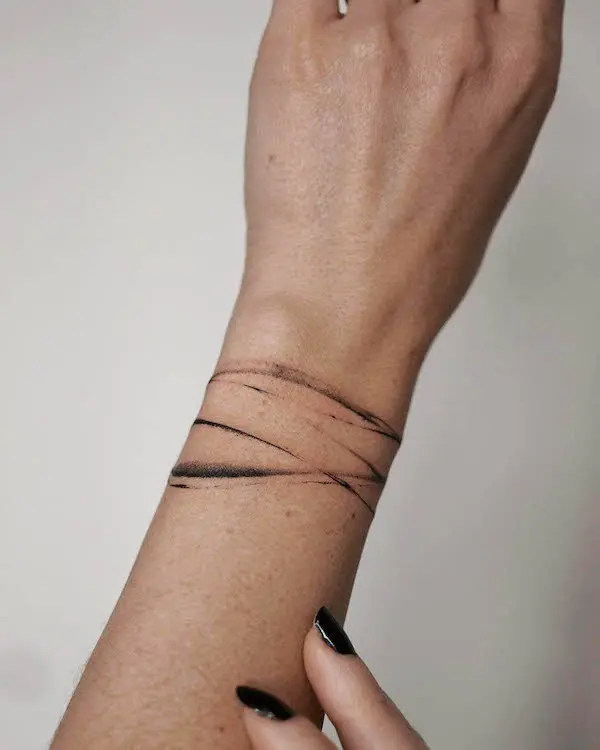 68+ Bracelet Tattoos That Are Better Than Jewelry in 2023 - mysteriousevent.com