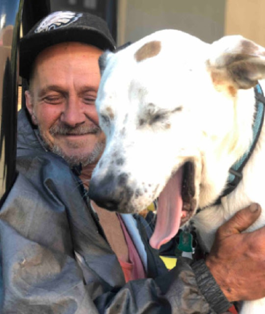 “Unlimited, unfettered fun.” The homeless man broke down with joy when he found his lost dog