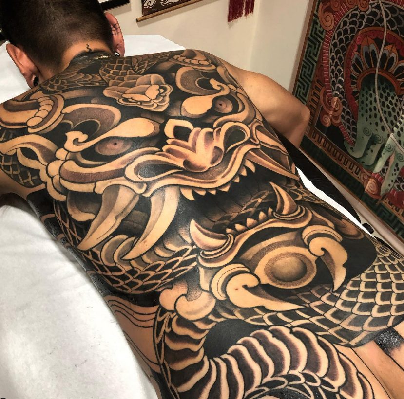 "Unleash Your Inner Artistry With Melow Perez: Barcelona'S Leading Tattoo Artist For Exquisite Blackwork, Ornamental, And Oriental Styles".