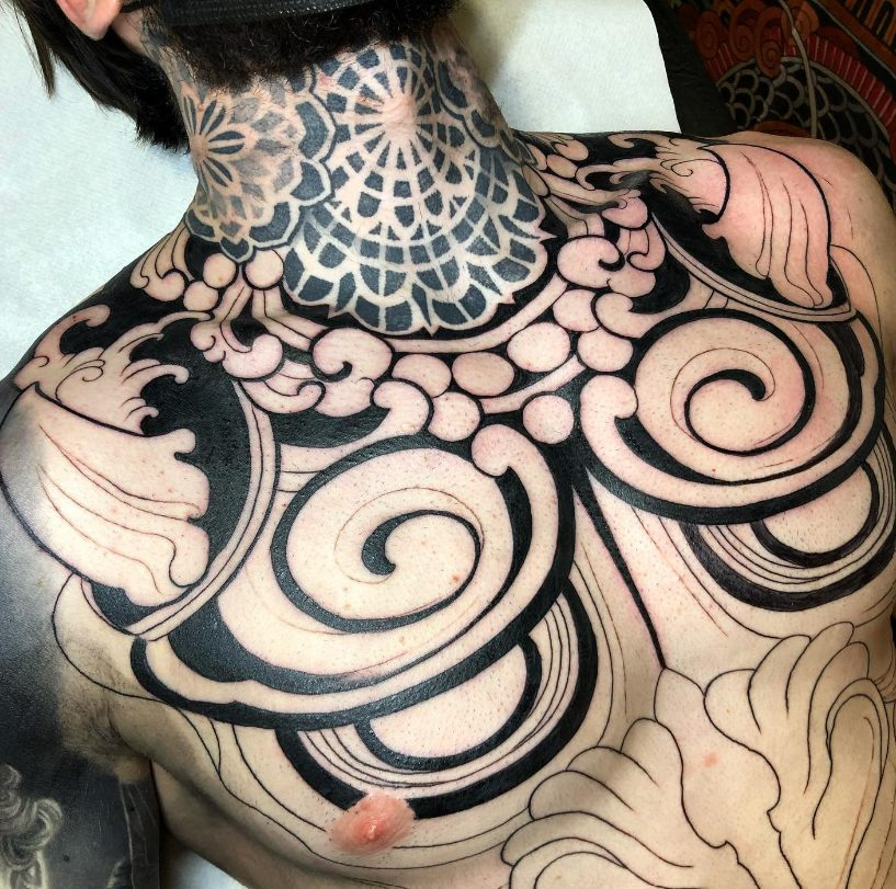 "Unleash Your Inner Artistry With Melow Perez: Barcelona'S Leading Tattoo Artist For Exquisite Blackwork, Ornamental, And Oriental Styles".