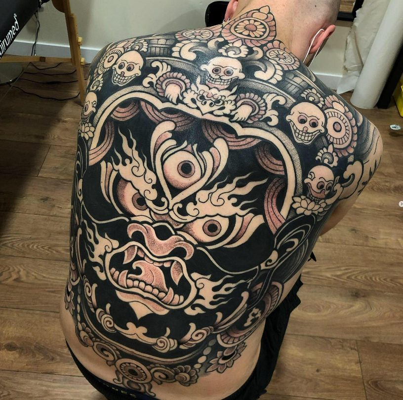 "Unleash Your Inner Artistry With Melow Perez: Barcelona'S Leading Tattoo Artist For Exquisite Blackwork, Ornamental, And Oriental Styles".