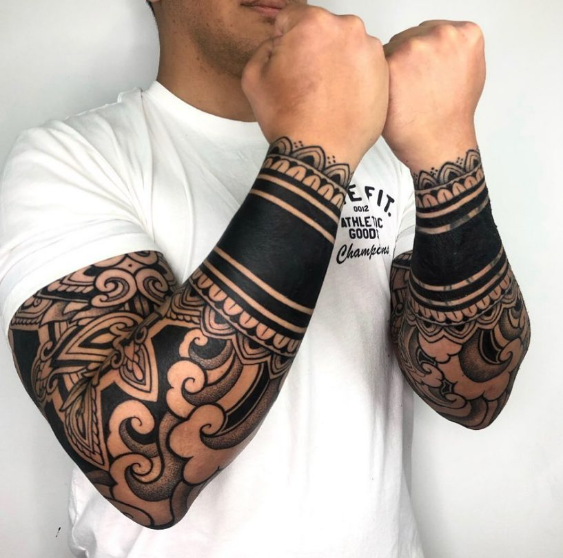 "Unleash Your Inner Artistry With Melow Perez: Barcelona'S Leading Tattoo Artist For Exquisite Blackwork, Ornamental, And Oriental Styles".