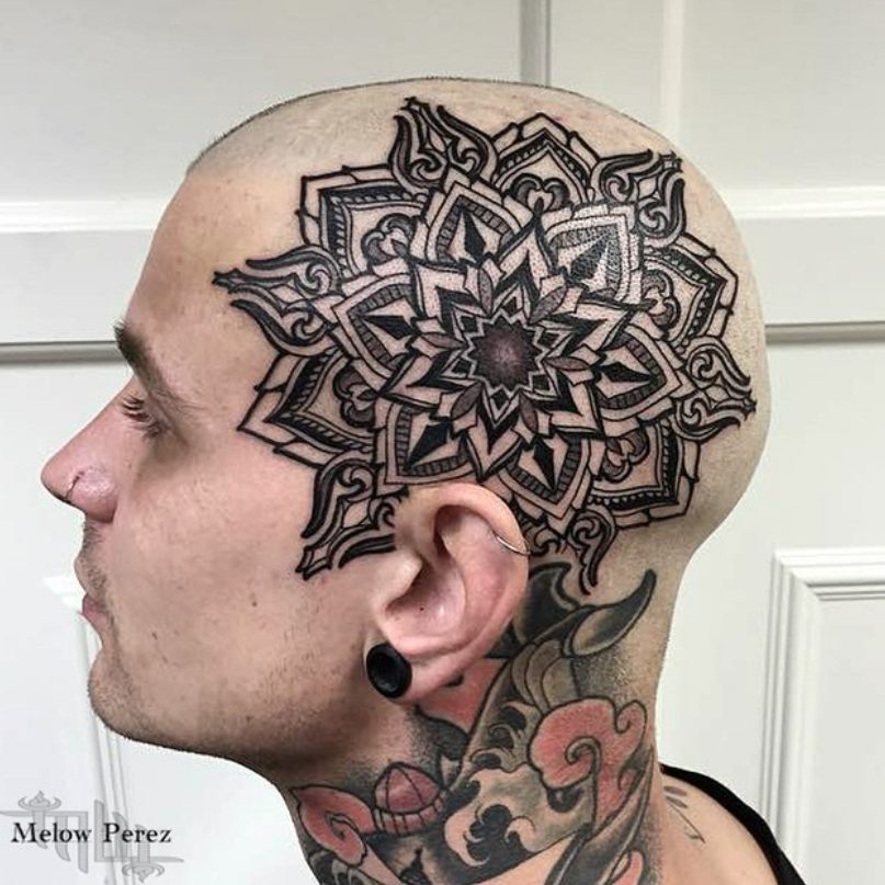 "Unleash Your Inner Artistry With Melow Perez: Barcelona'S Leading Tattoo Artist For Exquisite Blackwork, Ornamental, And Oriental Styles".