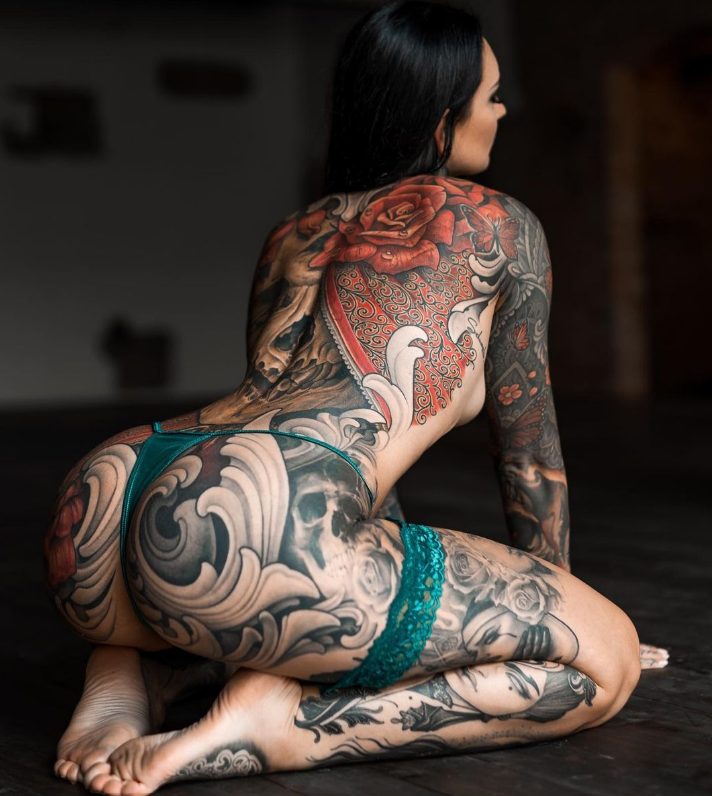 "Unleashing Creativity and Defying Beauty Standards: The Rise of Tattooed Model and Artist, Bella Isadora".