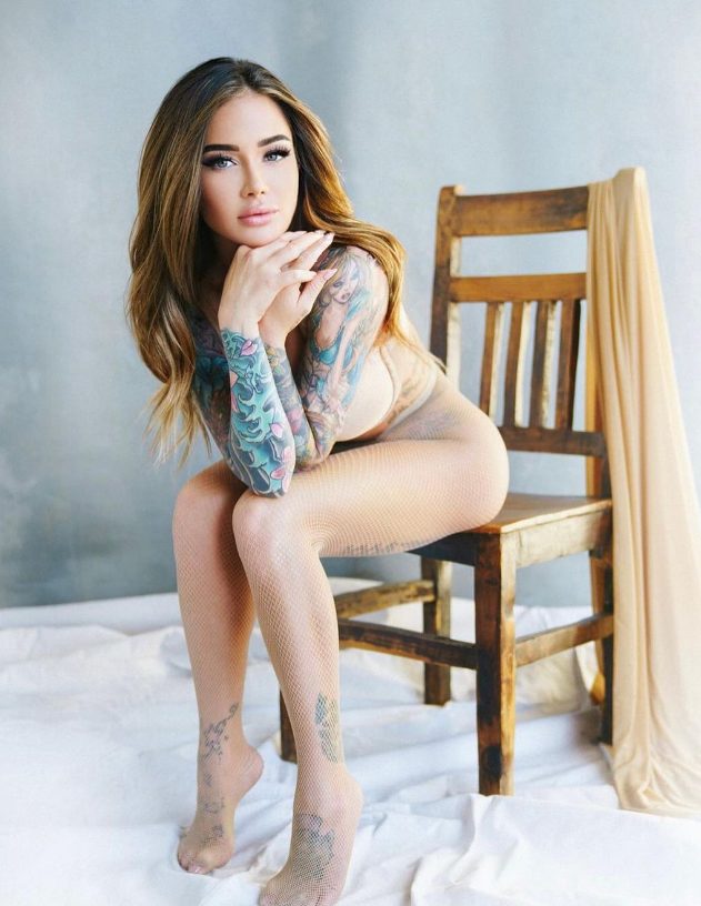 JessicaWilde: Redefining Beauty and Challenging Stereotypes as a Bold and Inspiring Tattoo Model.