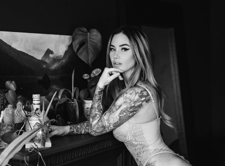 JessicaWilde: Redefining Beauty and Challenging Stereotypes as a Bold and Inspiring Tattoo Model.