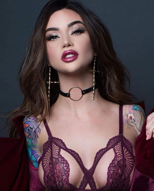 JessicaWilde: Redefining Beauty and Challenging Stereotypes as a Bold and Inspiring Tattoo Model.