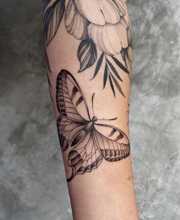 TihoKsenya Bali: The Talented Tattoo Artist Creating Mesmerizing Designs With A Deep Connection To Nature And Mythology.