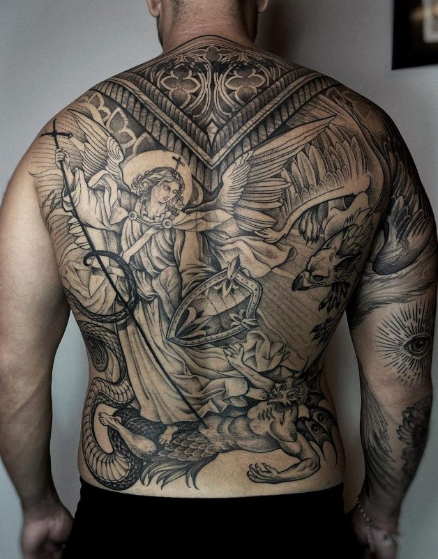 TihoKsenya Bali: The Talented Tattoo Artist Creating Mesmerizing Designs With A Deep Connection To Nature And Mythology.