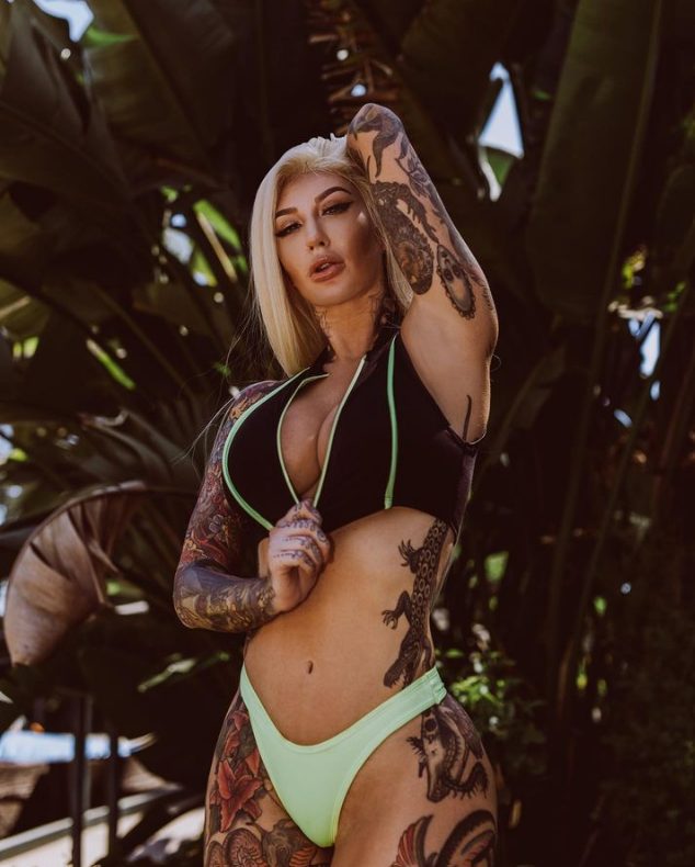 Discover The Mesmerizing World Of Kelly Shea: The Inked Beauty And Talented Model.